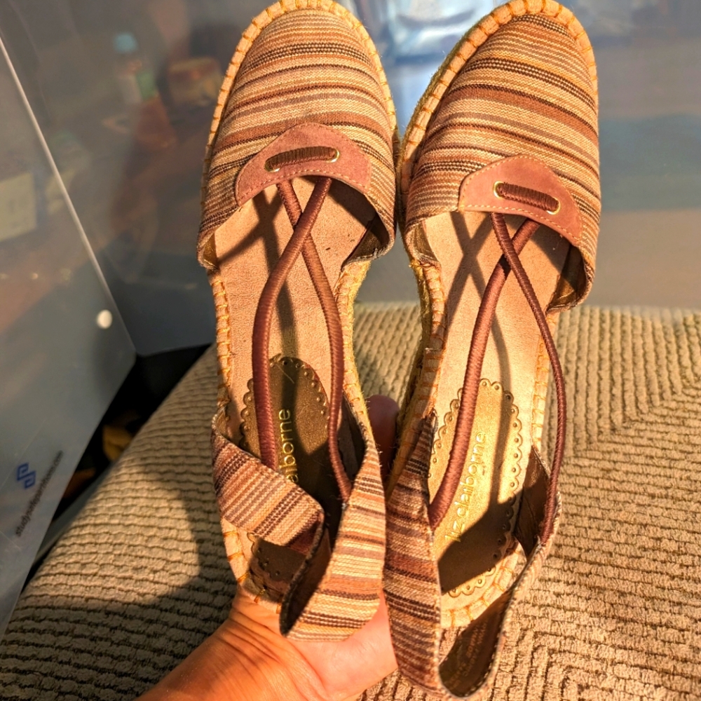 Liz Claiborne Brynn 8 vintage canvasleather captoe espadrille platform 2.5" heel